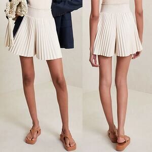 NWT A.L.C. Bondi Pleated Vegan Smocked Cream Leather Shorts Women's Size: 6